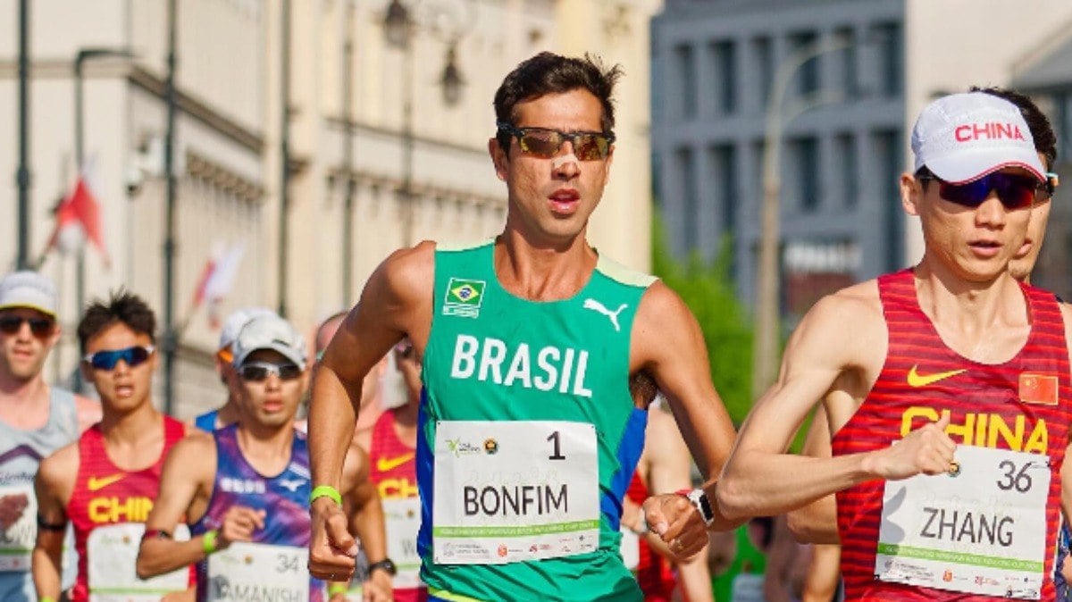 Caio Bonfim conquista medalha inédita para o Brasil na marcha atlética