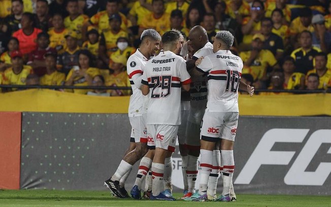 São Paulo encara o Barcelona de Guayaquil no MorumBIS