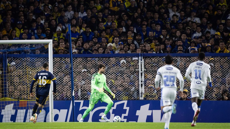 Otávio foi o principal destaque do resultado heroico do Cruzeiro na Argentina Otávio foi o principal destaque do resultado heroico do Cruzeiro na Argentina
