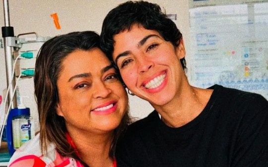Bela Gil diz que se ofereceu para gestar outro filho de Preta Gil