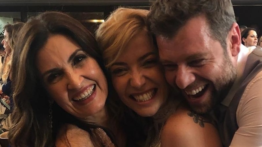 Luiza Possi revela que Fátima Bernardes salvou seu casamento com Cris Gomes