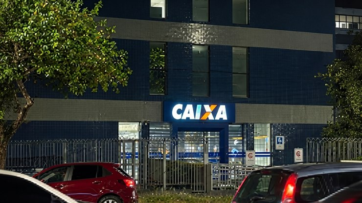 Leil%C3%A3o%20da%20Caixa%20re%C3%BAne%20im%C3%B3veis%20a%20partir%20de%20R%24%2051%20mil%3B%20confira