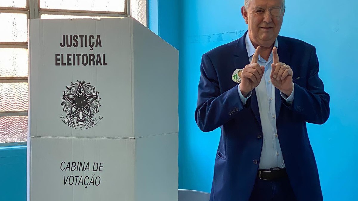 Segundo último levantamento do  Ipec, Heinze é o quarto colocado nas intenções de voto ao cargo candidato a governador do RS, com 4%. 