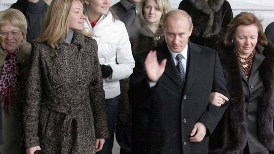 EUA sanciona filhas adultas de Putin