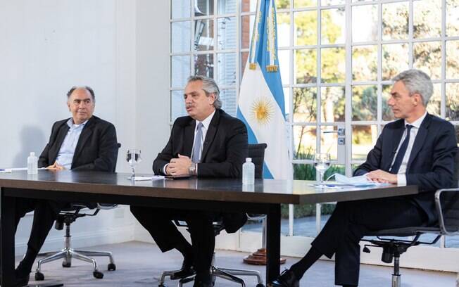 Esta segunda-feira marcou o primeiro dia da flexibilização da rígida quarentena em Buenos Aires