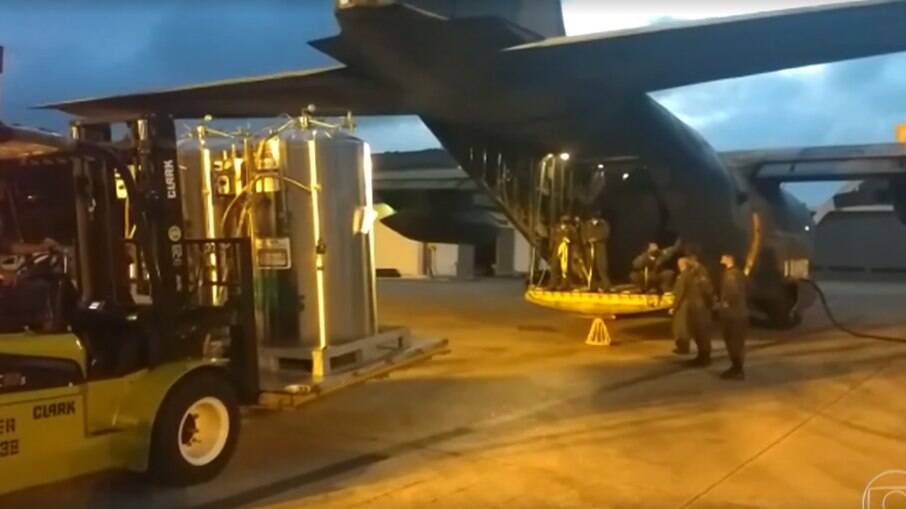 Força Aérea Brasileira enviou aviões de oxigênio de São Paulo para Manaus 