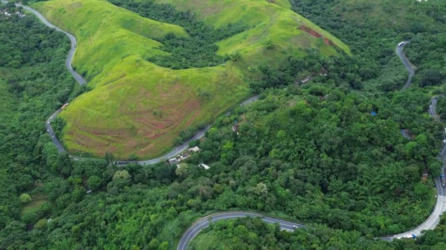 A modernização da Serra das Araras é considerada uma das mais complexas da América Latina A modernização da Serra das Araras é considerada uma das mais complexas da América Latina
