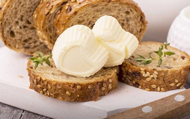Pão de forma de sorgo faz parte dos alimentos ricos em fibras