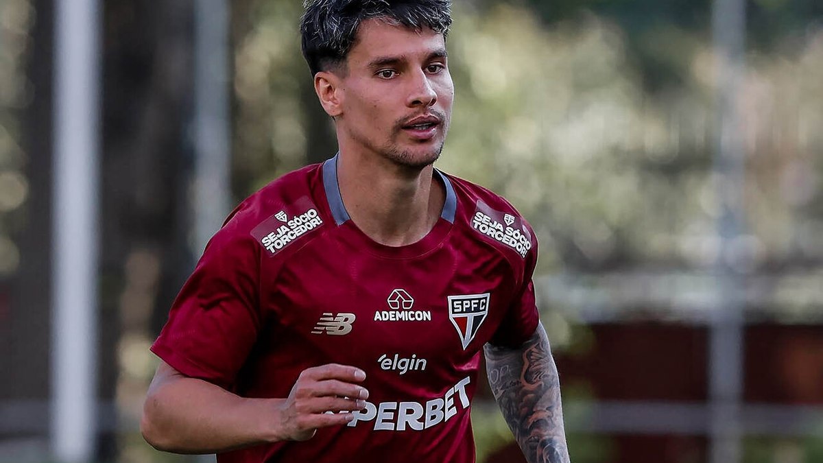 São Paulo pode contar com Lucas contra o Vitória