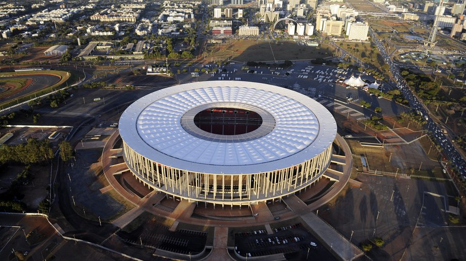 Estádio Mané Garrincha pode receber jogos do São Paulo no Brasileirão Estádio Mané Garrincha pode receber jogos do São Paulo no Brasileirão