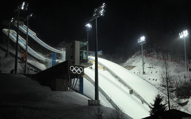 Projétil foi desativado perto de local para salto de esqui nos Jogos Olímpicos de Inverno de Milão-Cortina Projétil foi desativado perto de local para salto de esqui nos Jogos Olímpicos de Inverno de Milão-Cortina