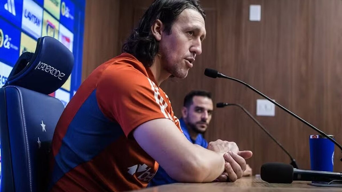 Cássio concede entrevista coletiva no Cruzeiro