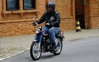 YB50_50ccバイク_YAMAHA_レトロバイク Conheça a Yamaha YB 50, modelo que quase foi a primeira moto nacional