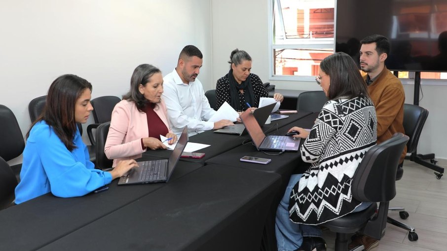 Reunião foi realizada para analisar os projetos de lei em tramitação Reunião foi realizada para analisar os projetos de lei em tramitação