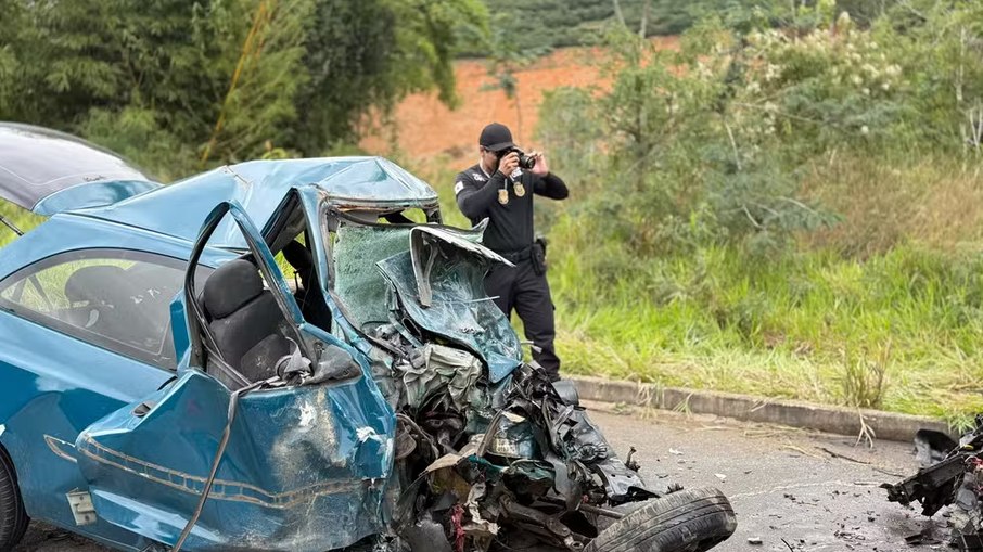 Acidente na BR-116 deixa cinco mortos no Vale do Jequitinhonha