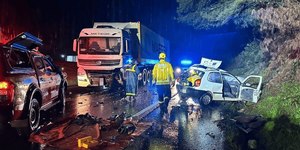 Acidente na BR-470 deixa 3 vítimas, incluindo criança de 6 anos