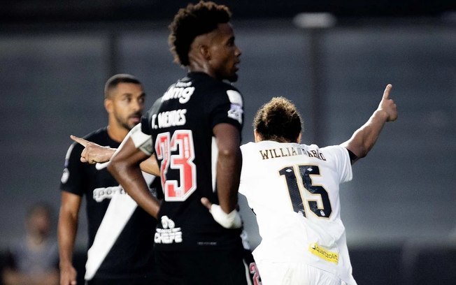 Pedro Emanuel falou de Sosa e Colidio em seu primeiro jogo Pedro Emanuel falou de Sosa e Colidio em seu primeiro jogo
