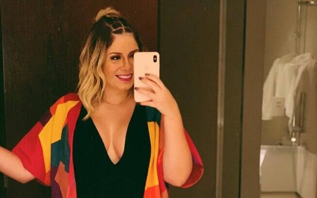 Nem só de sofrência vive Marília Mendonça: a cantora sertaneja confirmou a Leo Dias, blogueiro do UOL, que está grávida