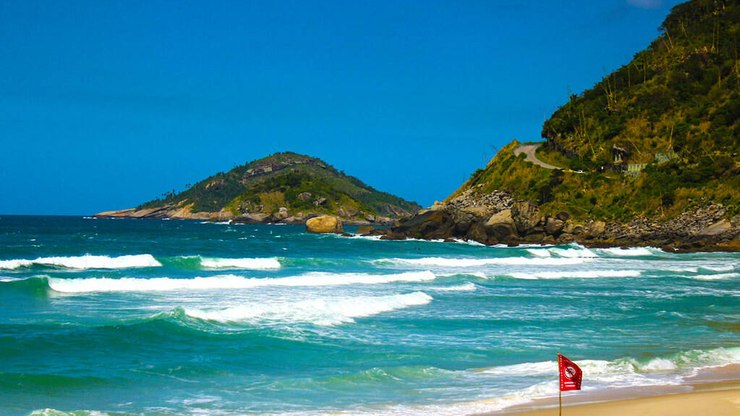 Transcarioca reúne praias, florestas e cartões-postais em 180 km