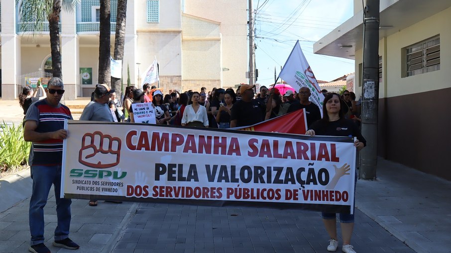 Servidores reivindicam valorização do funcionalismo público Servidores reivindicam valorização do funcionalismo público