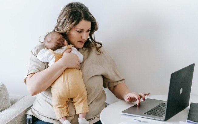 Maternidade sem julgamento: o gesto invisível que toda mãe gostaria de receber Maternidade sem julgamento: o gesto invisível que toda mãe gostaria de receber