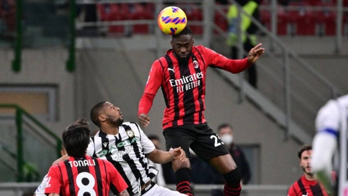 Em casa, Milan empata com a Udinese na abertura da rodada do Campeonato Italiano