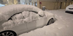 Tempestade de neve atinge Europa e cancela 800 voos