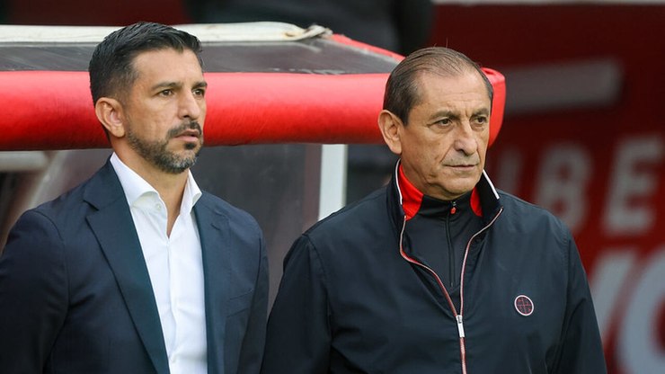 Ramón Díaz é favorito para assumir Corinthians após demissão de Diniz