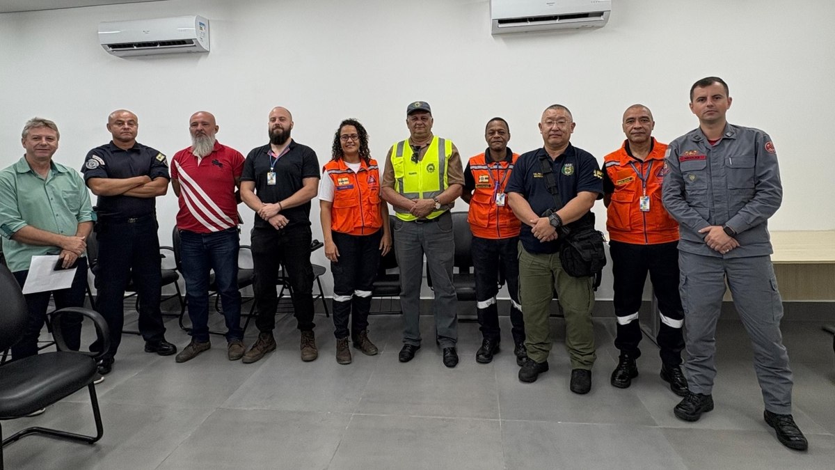Encontro reuniu representantes da segurança, meio ambiente, defesa civil e serviços públicos Encontro reuniu representantes da segurança, meio ambiente, defesa civil e serviços públicos