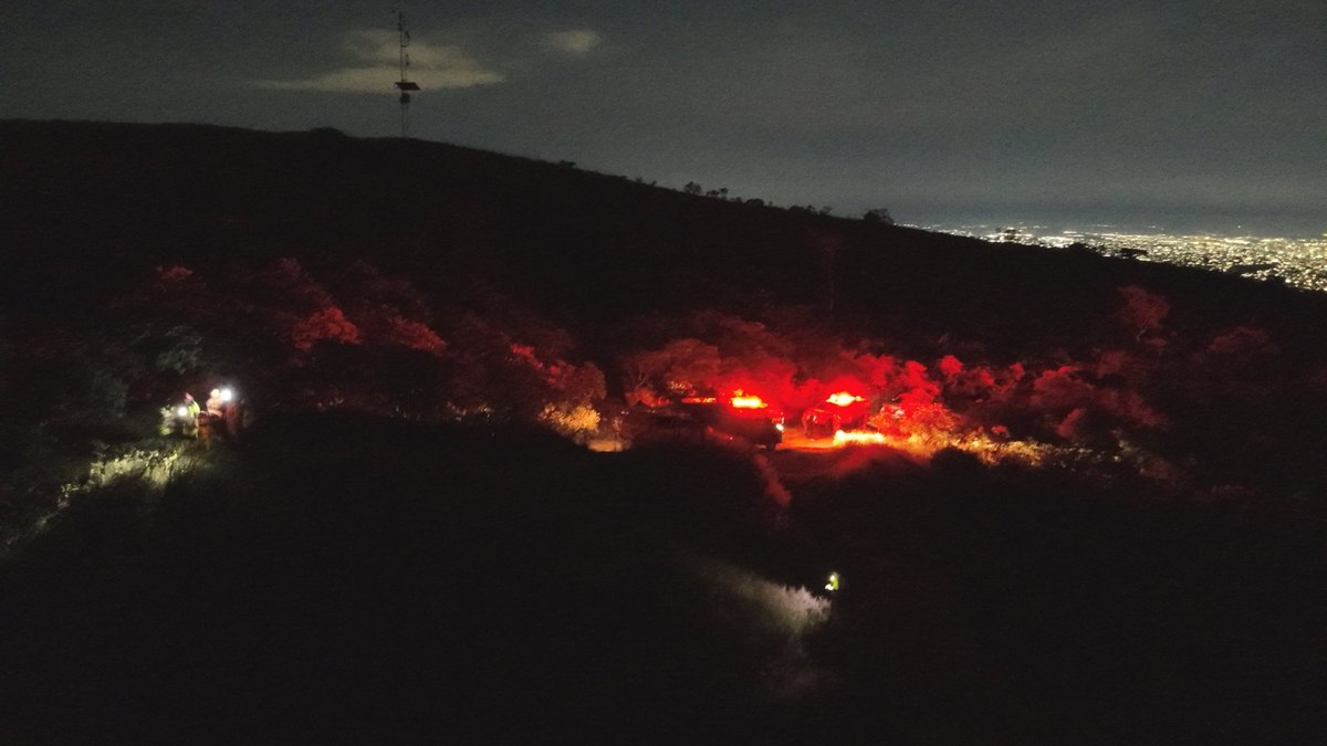 VÍDEO: sequestrada por ex, mulher é resgatada em penhasco