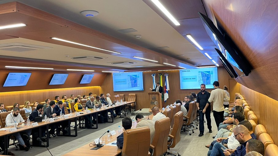 Reunião aconteceu na sala da Compstat Rio, no Centro de Operações, na Cidade Nova. Reunião aconteceu na sala da Compstat Rio, no Centro de Operações, na Cidade Nova.