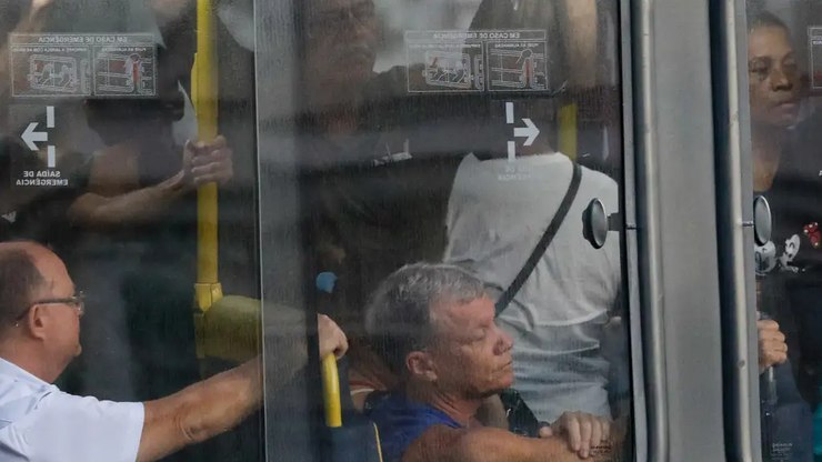 Rio começa a testar pagamento por PIX em ônibus nesta terça (26)