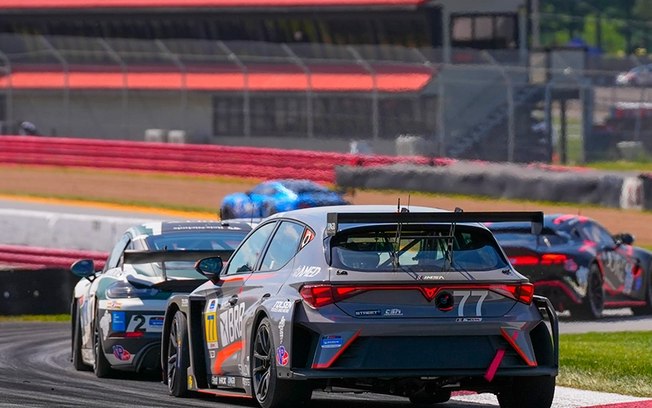 Stallion conquista top 5 na etapa de Mid-Ohio da IMSA