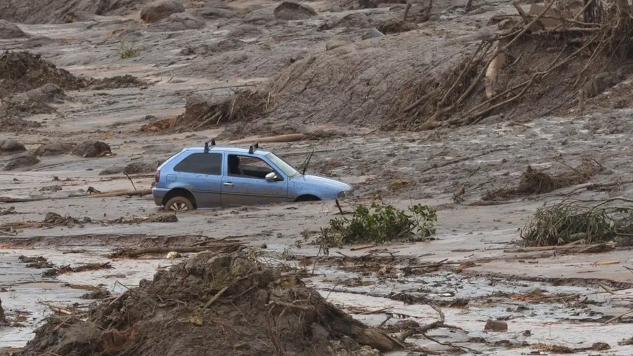 As mineradoras também vão ter que pagar R$ 32 bilhões para finalizar ações de reparação já iniciadas