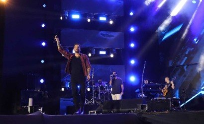 Banda Eva fecha 1ª edição do Hopi Arraiá com muito axé e forró