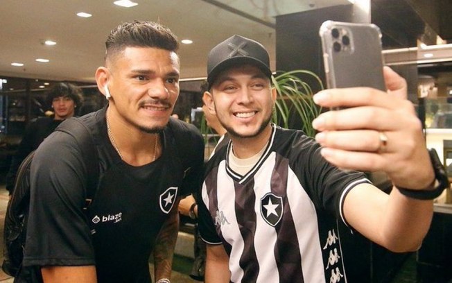 Com Tiquinho, Botafogo está escalado para enfrentar o Fortaleza
