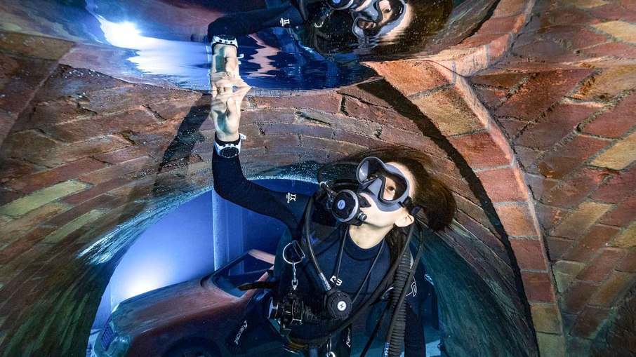 Deep Dive Dubai