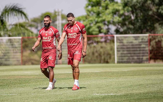 Duelo decisivo na Série B entre dois times que brigam pelo acesso