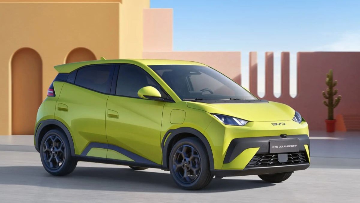 México anuncia aumento de tarifas sobre carros da China