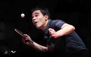 Hugo Calderano vence chinês e vai à final no Mundial