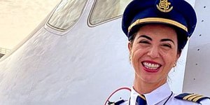 Brasileira faz história ao comandar o maior avião do mundo