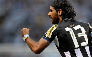 Aos 48 anos, ídolo do Botafogo avisa que voltará aos gramados