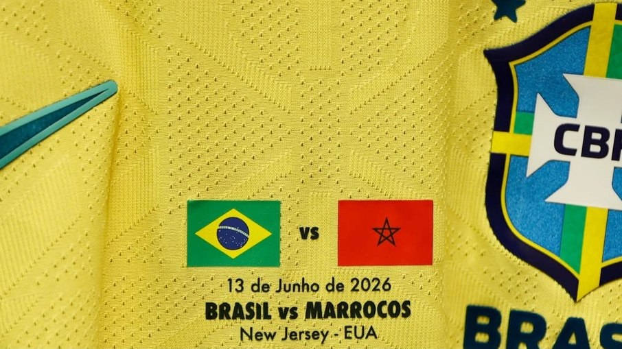 Seleção mostra detalhes da camisa e vestiário pronto para estreia Seleção mostra detalhes da camisa e vestiário pronto para estreia