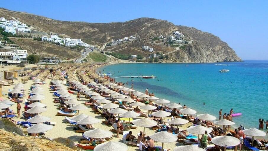 Mykonos possui praias de nudismo para aqueles que apreciam a prática