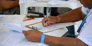 Benefício de até R$ 2.518 já pode ser solicitado; veja para quem