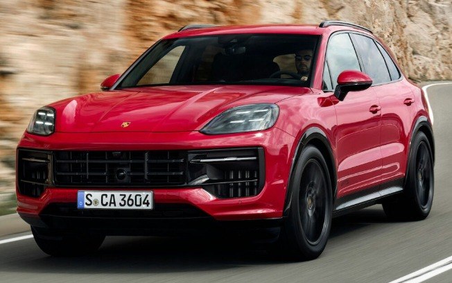 Falha na câmera de ré envolve Cayenne, Cayenne E-Hybrid, 911, Taycan e Panamera Falha na câmera de ré envolve Cayenne, Cayenne E-Hybrid, 911, Taycan e Panamera