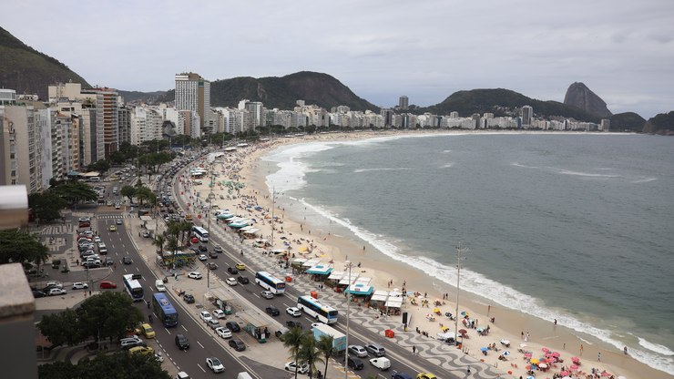 Alta%20temporada%20eleva%20reclama%C3%A7%C3%B5esno%20setor%20de%20turismo