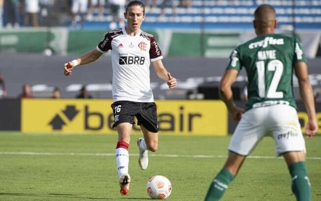 Filipe Luís, do Flamengo, não esconde frustração pela derrota, mas vê Palmeiras como 'justo campeão'