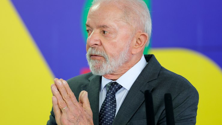 32%25%20dos%20brasileiros%20aprovam%20Lula%20e%20reprova%C3%A7%C3%A3o%20registra%2037%25