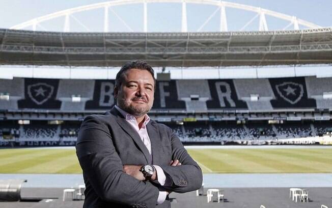 #FechadoComJorgeBraga: torcida do Botafogo lança campanha em apoio ao CEO do clube